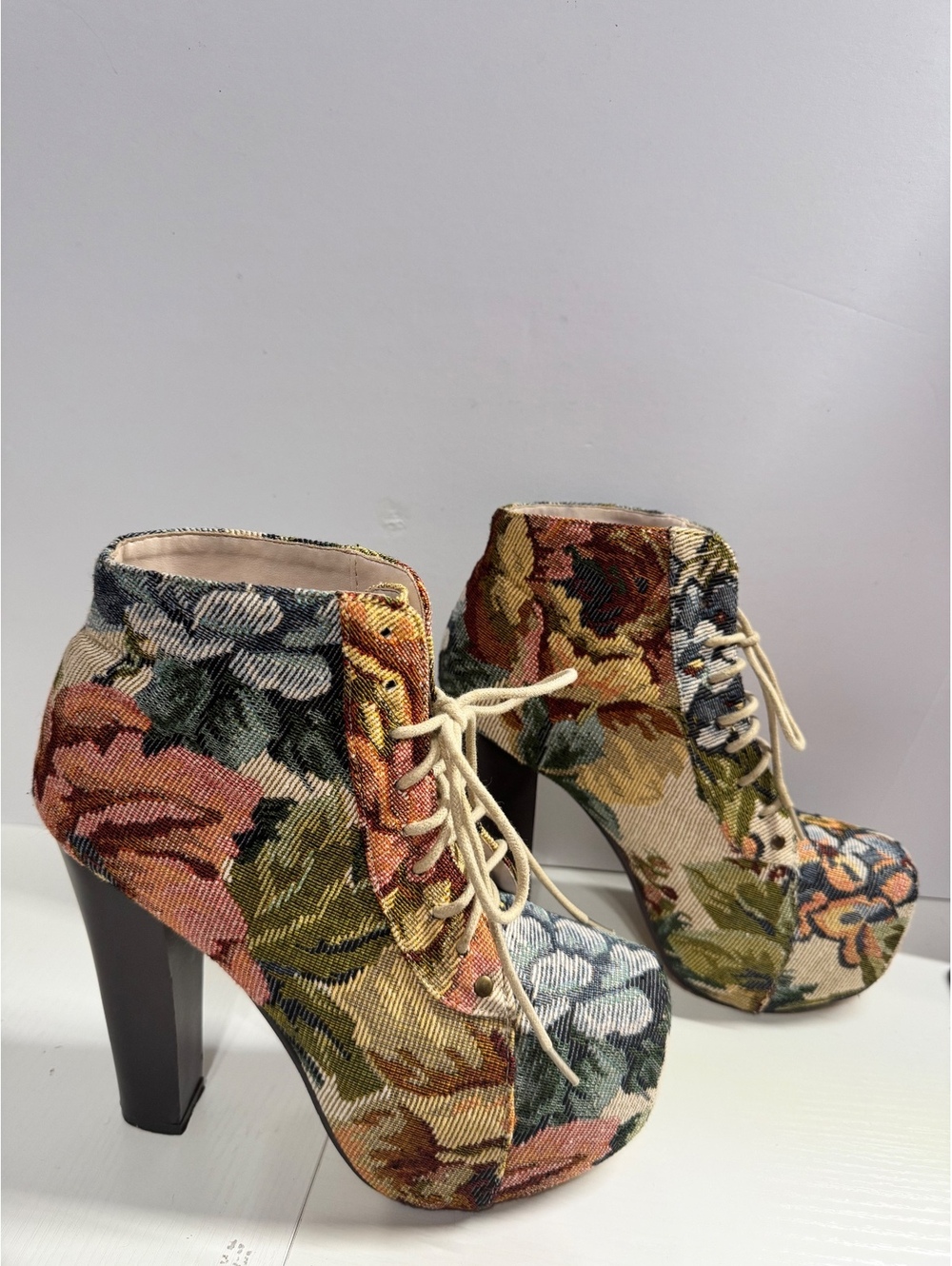 Gojane Women’s 8 Floral Tapestry 5-Inch Chunky Block Heel Platform Booties